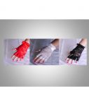 Fingerless lace gloves